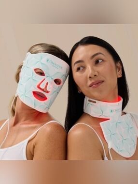 New Omnilux Contour LED Bundle: Face + Neck & Décolleté